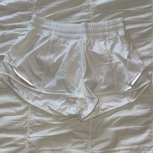 NWOT Lululemon shorts